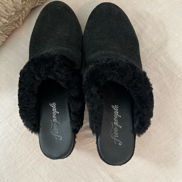 🌟 Host Pick 🌟 Free People Wooden Clogs - Picture 5 of 9